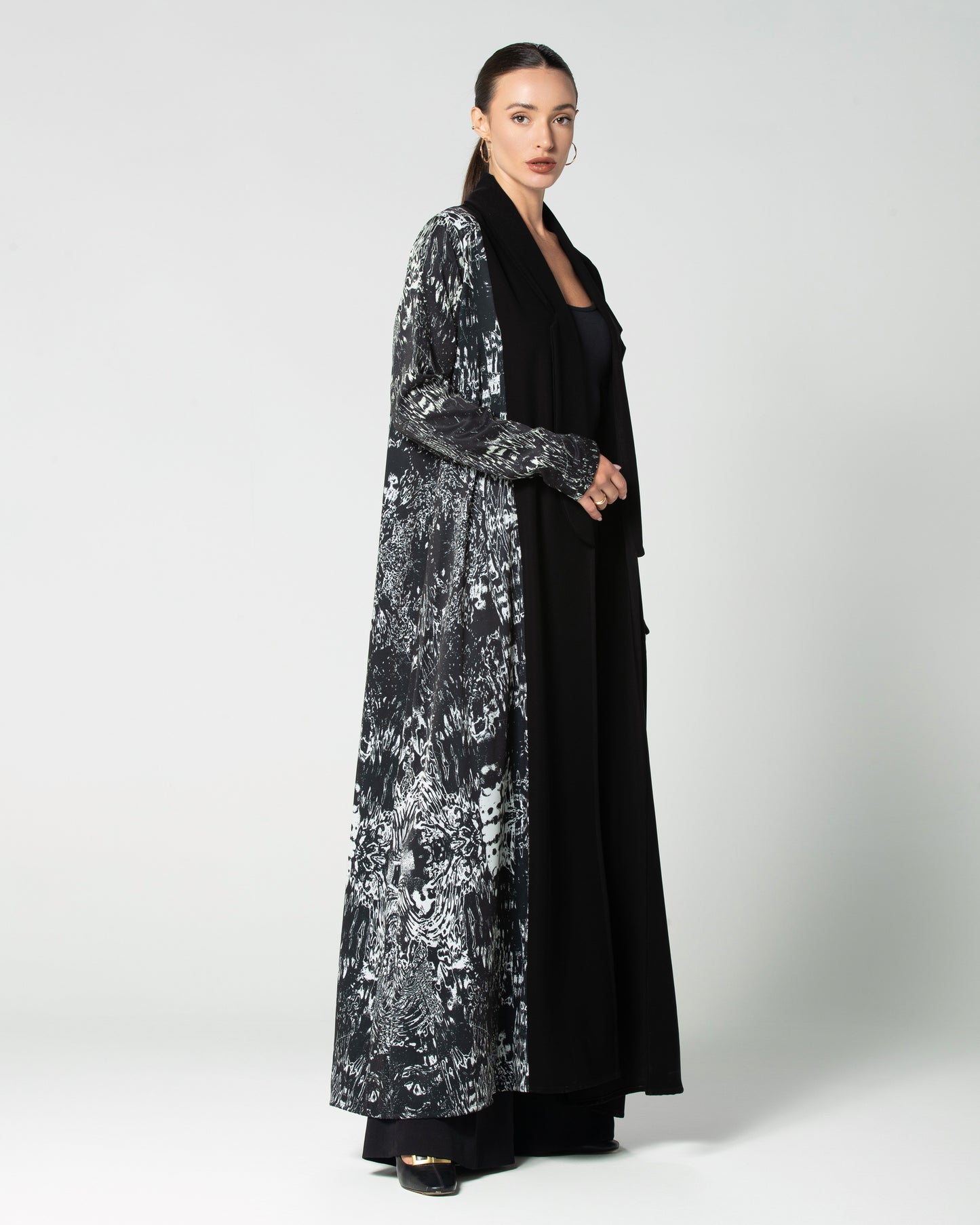 Black Patterned Abaya