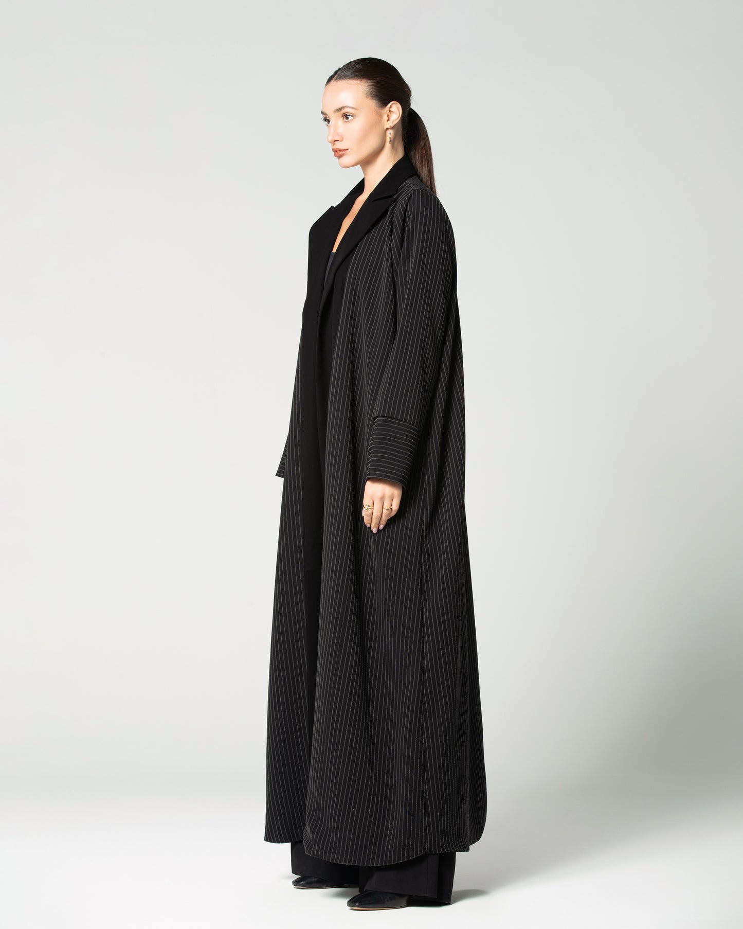 Black Bold Abaya