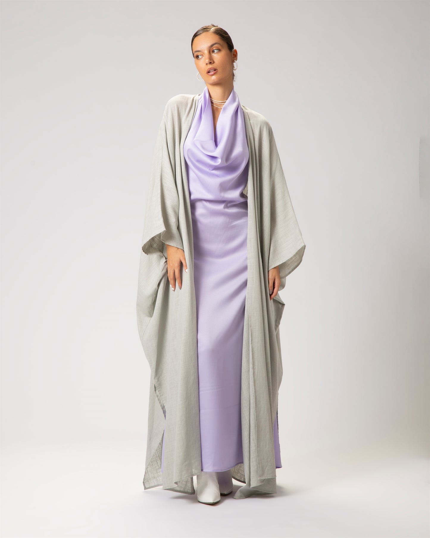 Light Gray Lnn Abaya